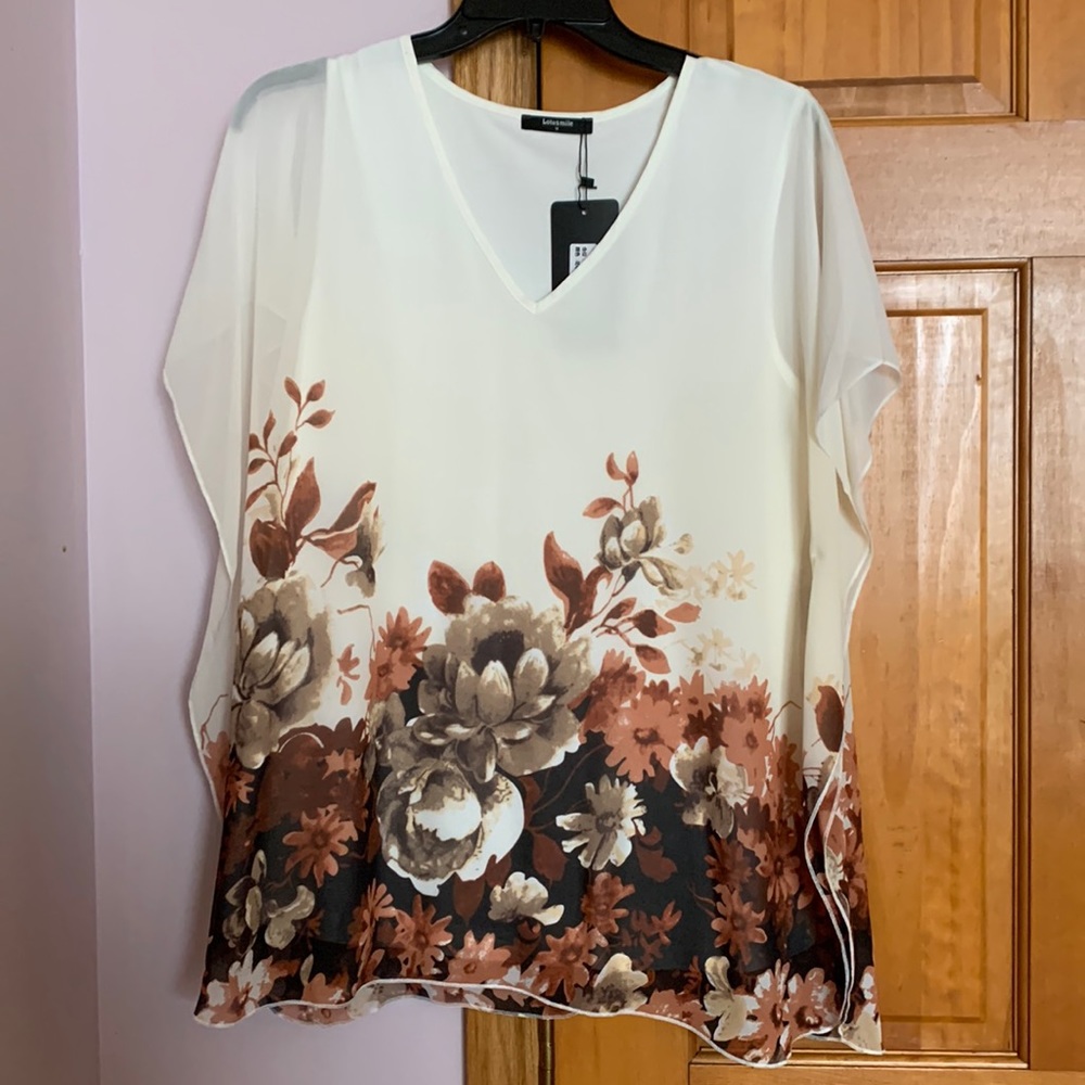Loose Flutter Sleeve Floral Chiffon Blouse